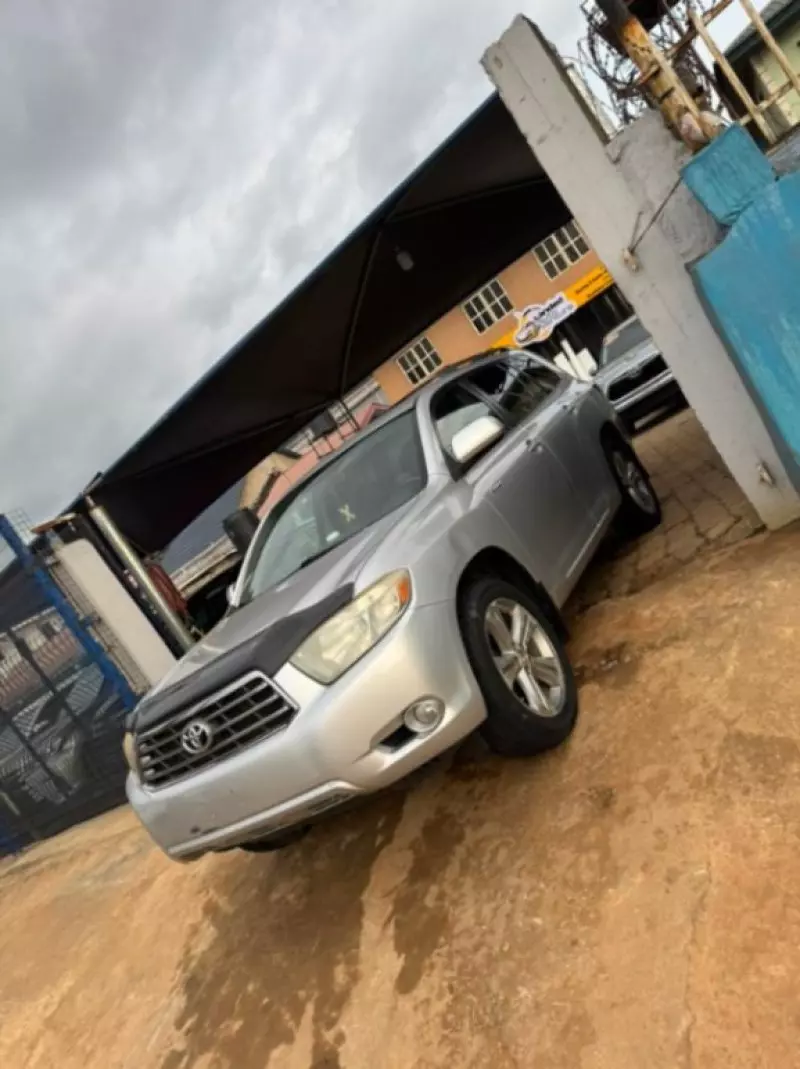 Toyota Highlander - 2009