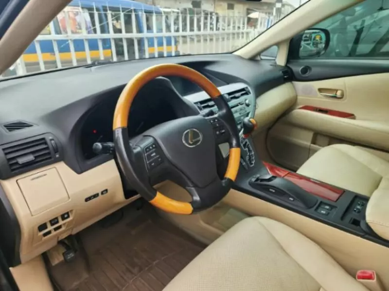 Lexus RX   - 2010