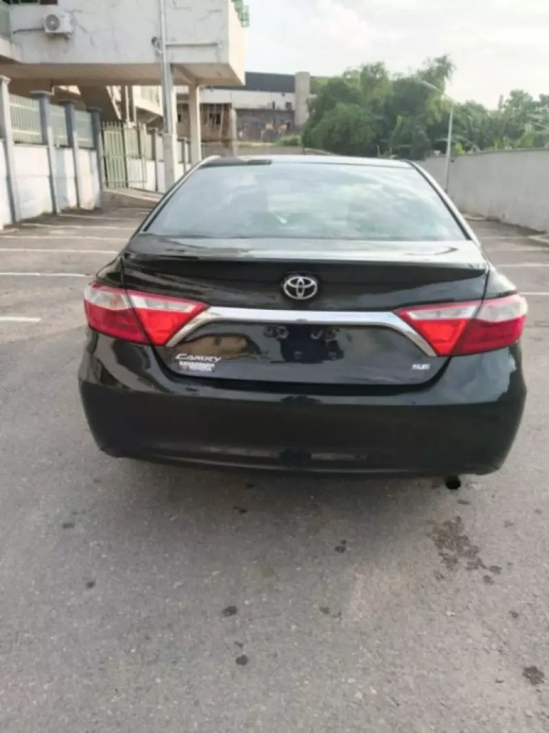 TOYOTA Camry   - 2017