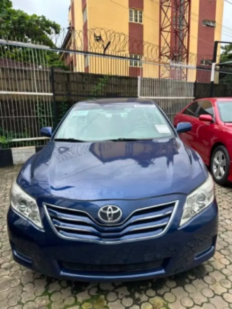 TOYOTA Camry   - 2011