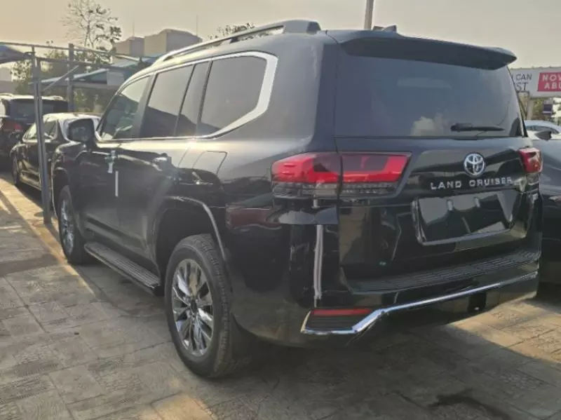 Toyota Land Cruiser   - 2025