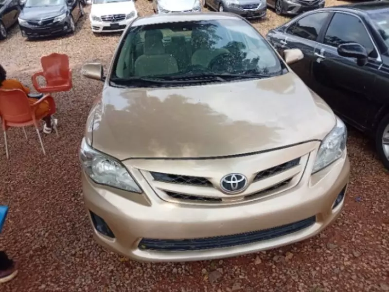 TOYOTA Corolla   - 2011