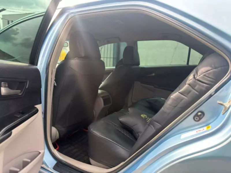 Toyota Camry   - 2014