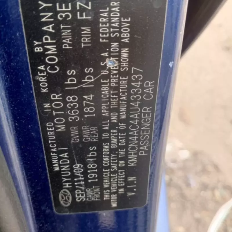 Hyundai Accent   - 2010