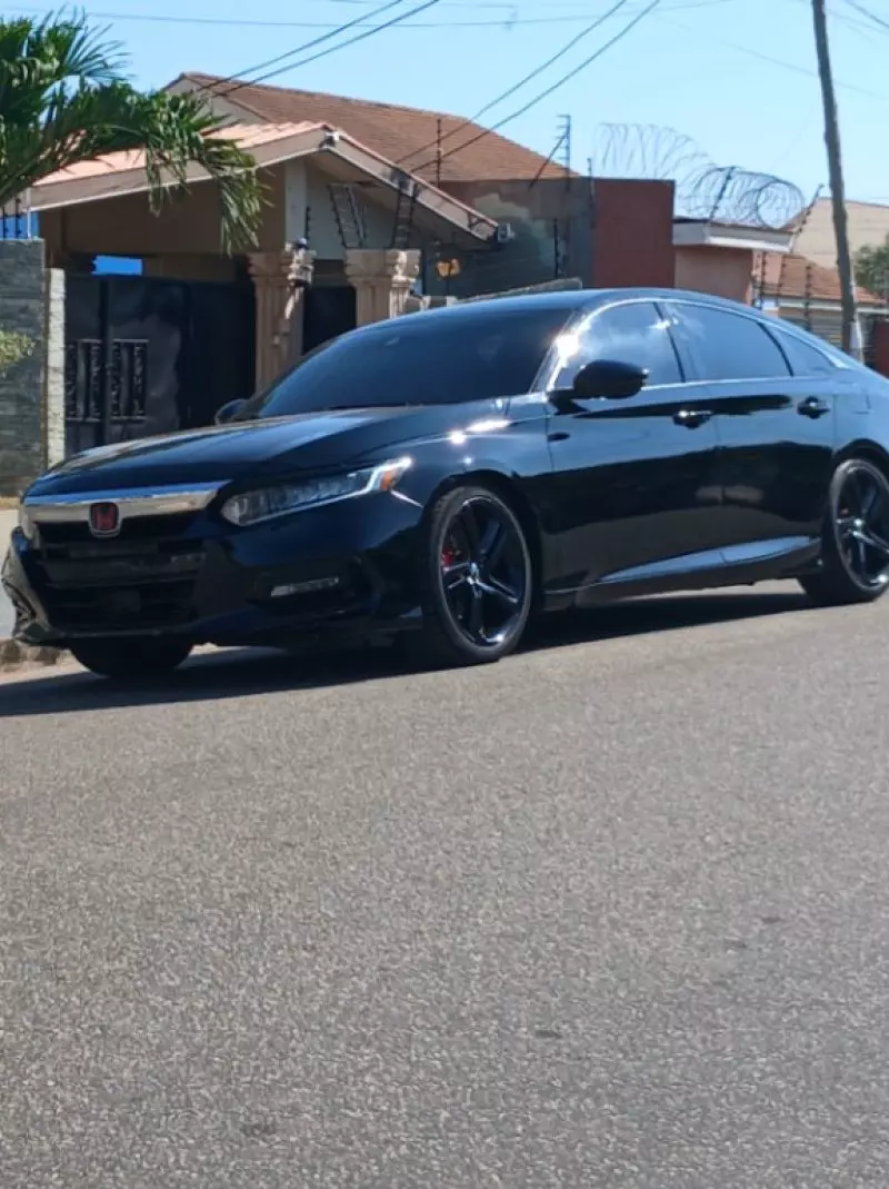 Honda Accord   - 2019