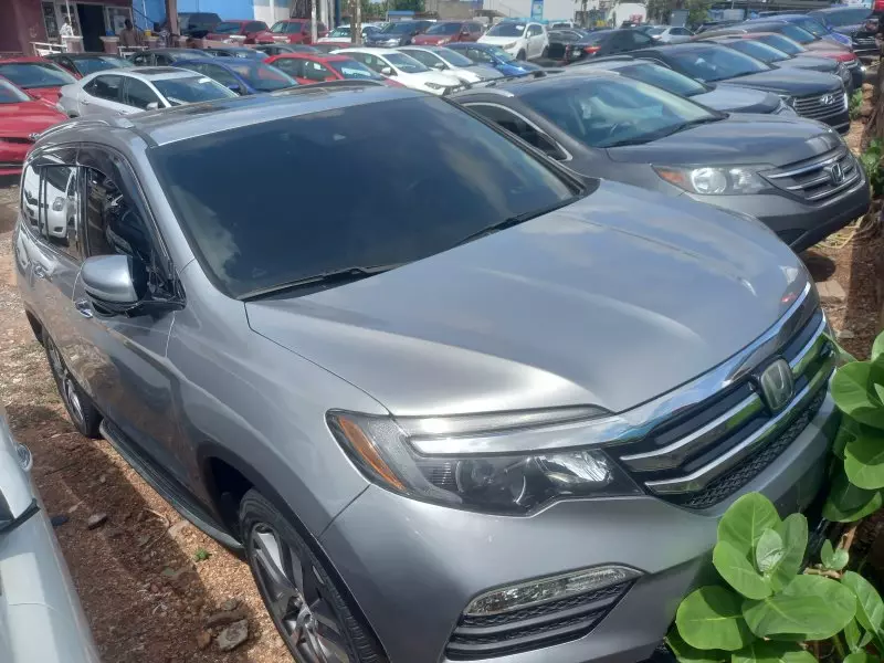 Honda Pilot   - 2017