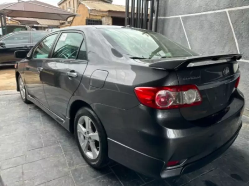TOYOTA corolla   - 2012