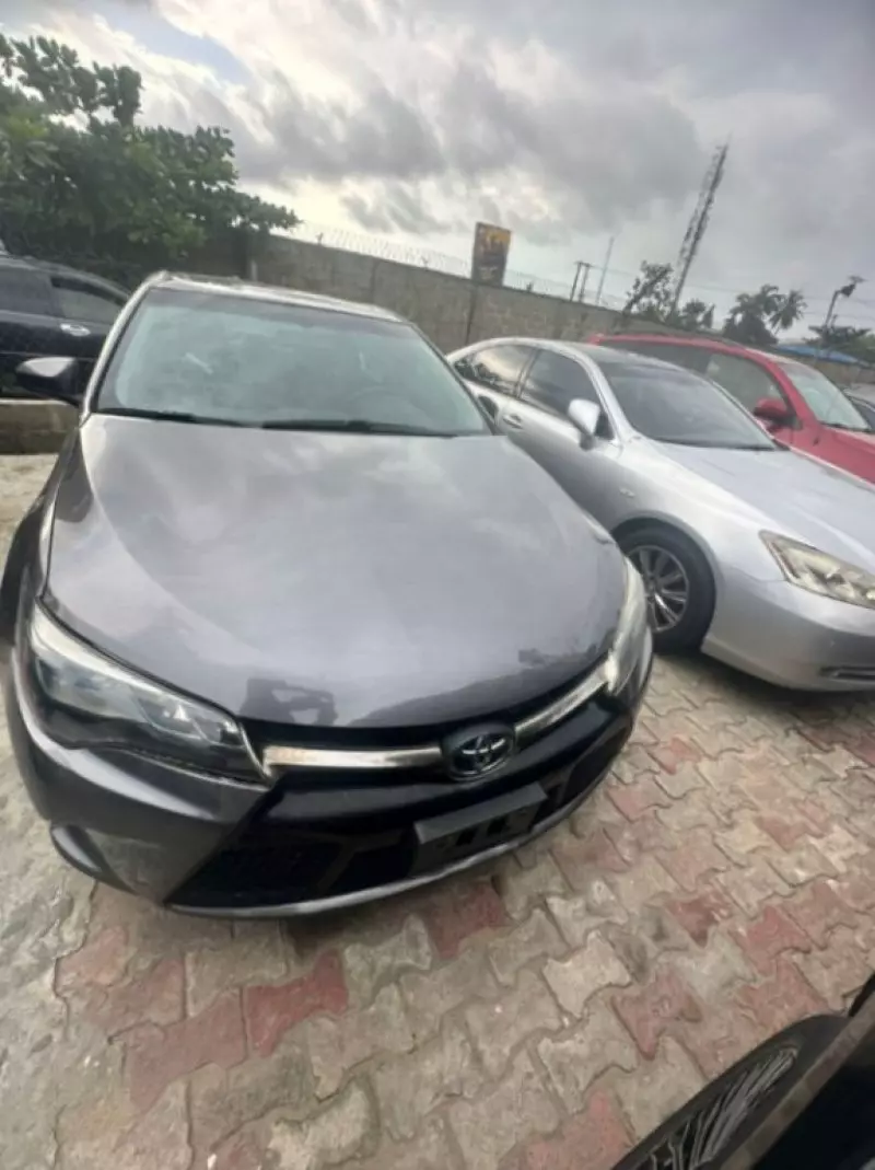 TOYOTA Camry   - 2016