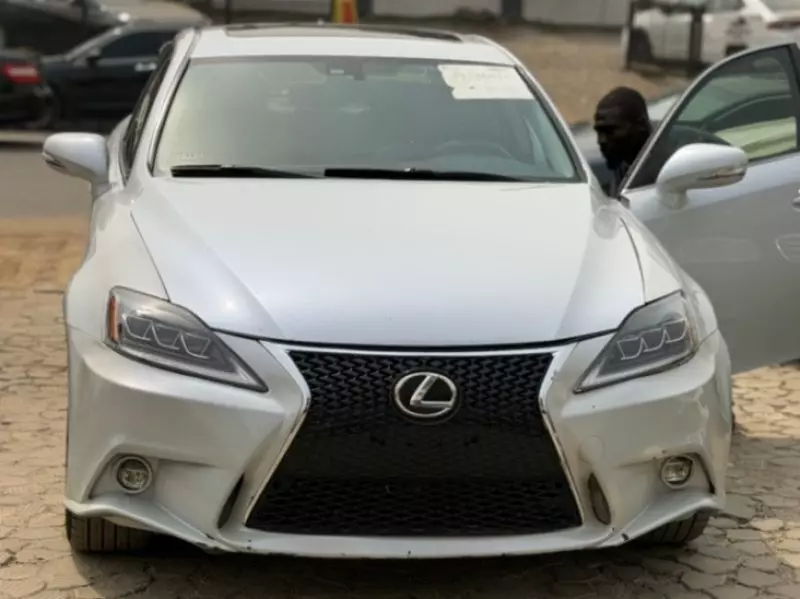 Lexus IS 350   - 2010