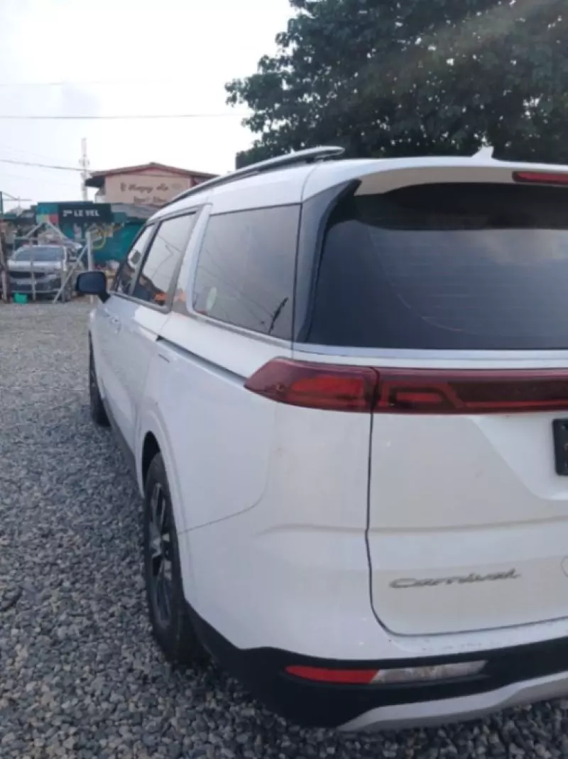 KIA Carnival   - 2021