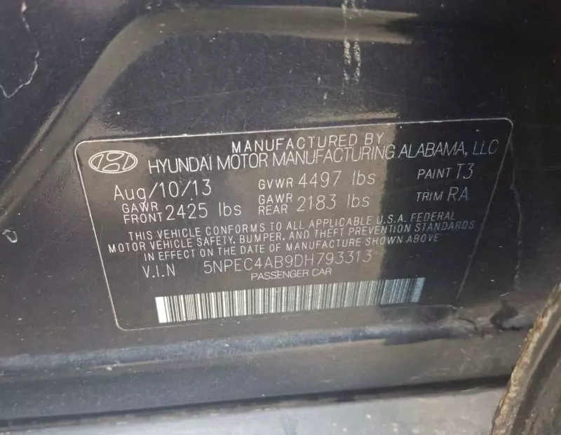 Hyundai Sonata   - 2013