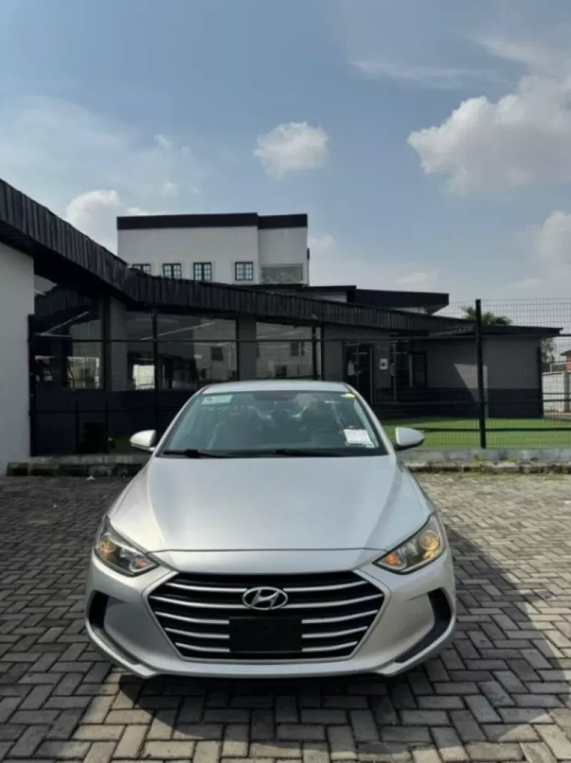 Hyundai Elantra   - 2017