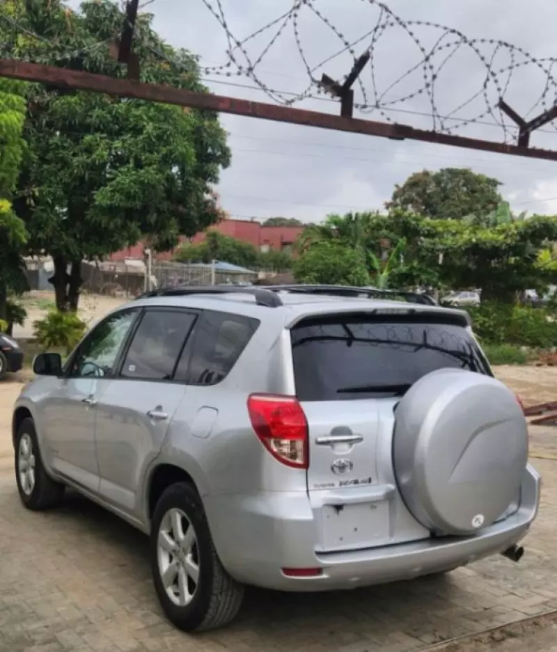 TOYOTA RAV 4   - 2008