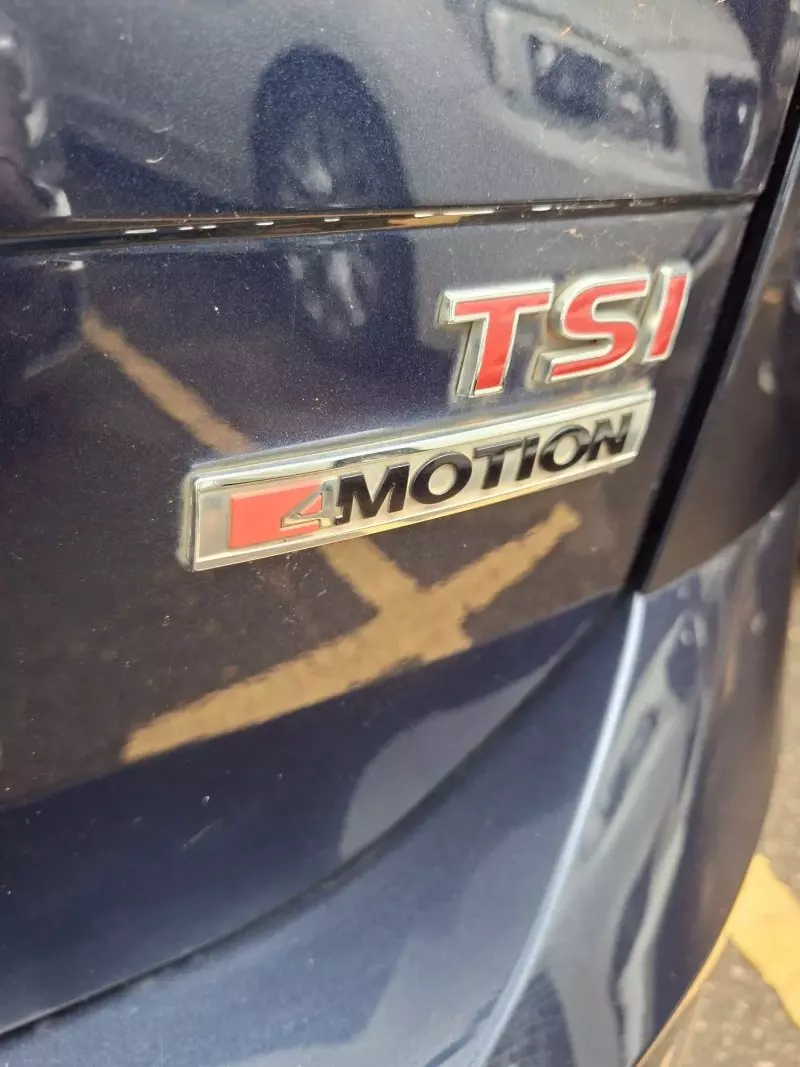 Volkswagen Golf   - 2016