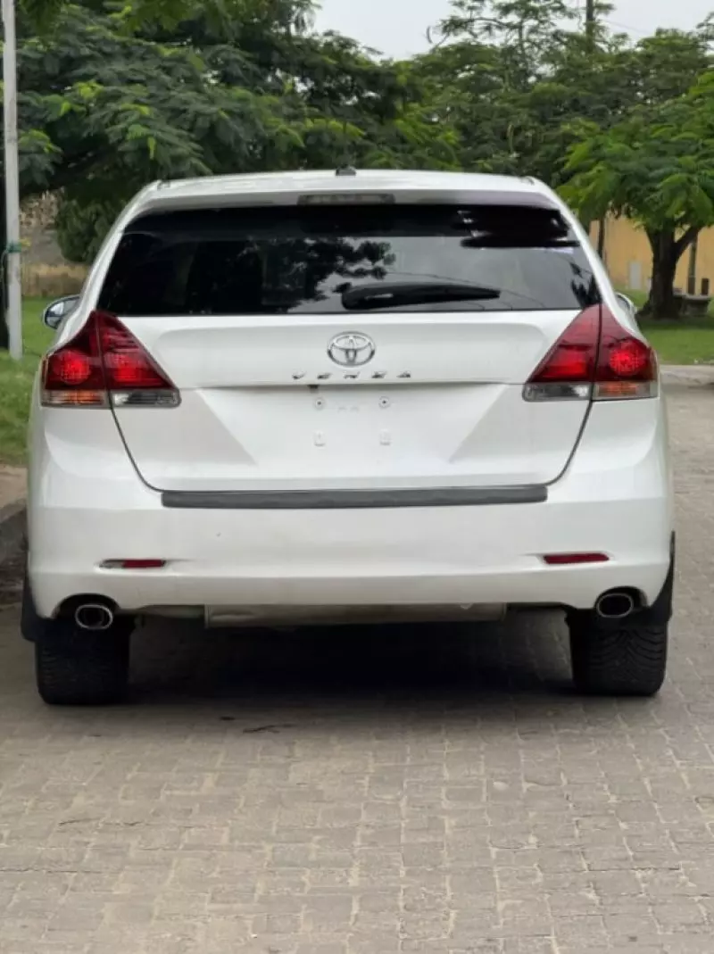 TOYOTA Venza   - 2013