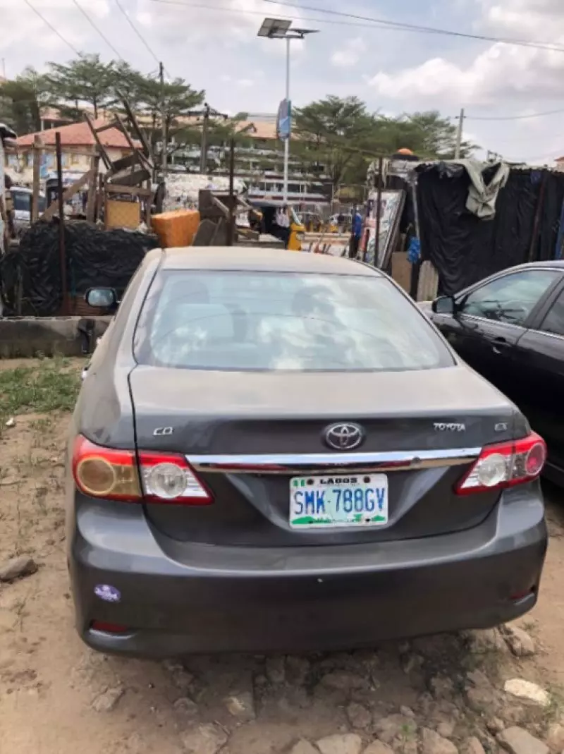 Toyota Corolla   - 2013
