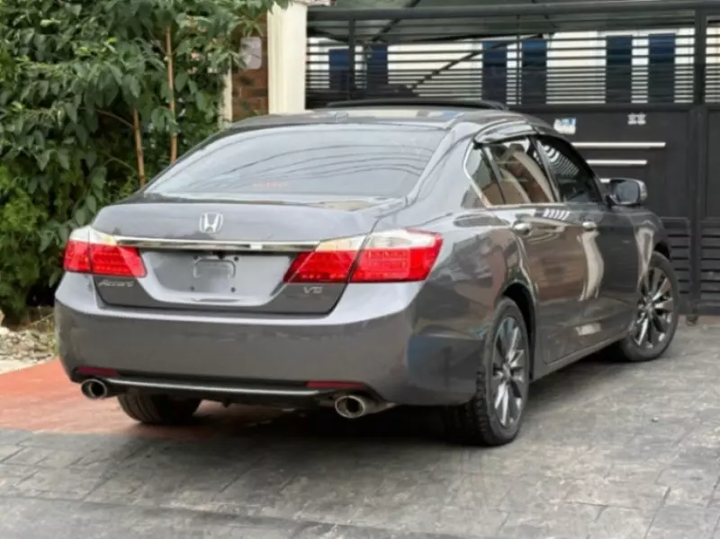 Honda Accord   - 2014