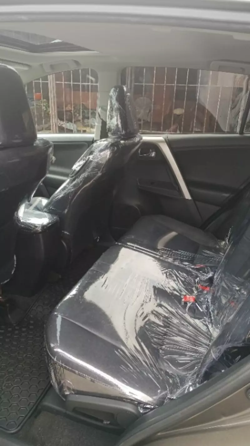 Toyota RAV 4   - 2015