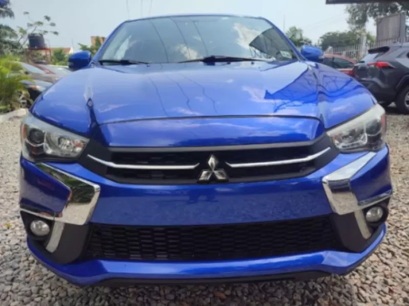 Mitsubishi OUTLANDER   - 2017