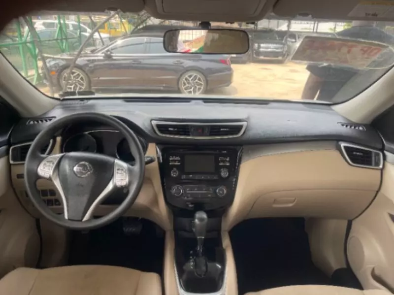 Nissan Rogue   - 2016