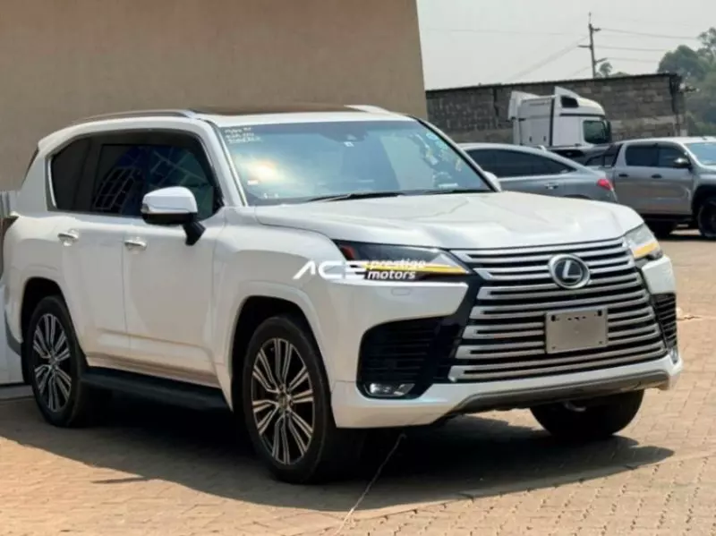 Lexus LX 600   - 2022