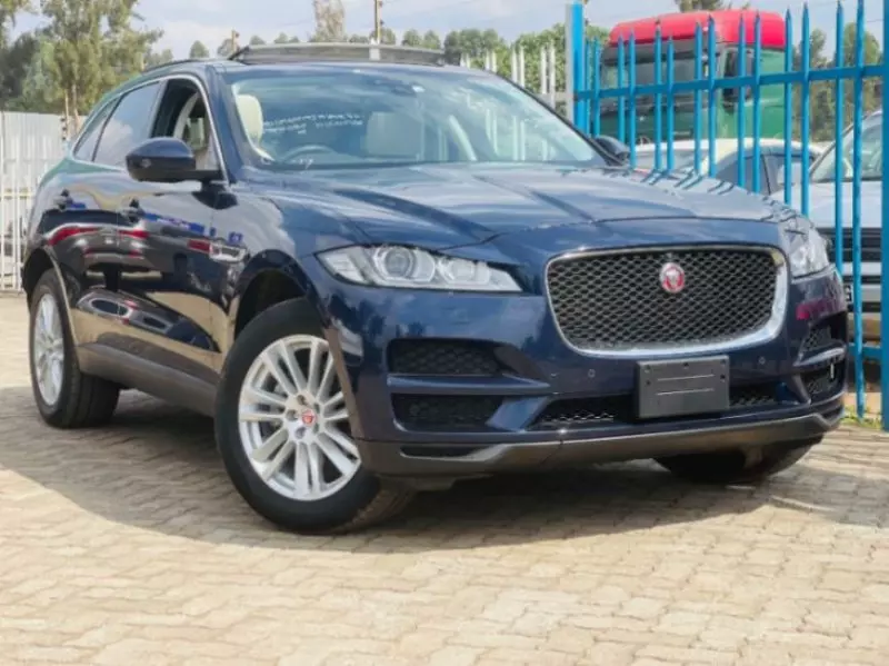Jaguar F-Pace   - 2018