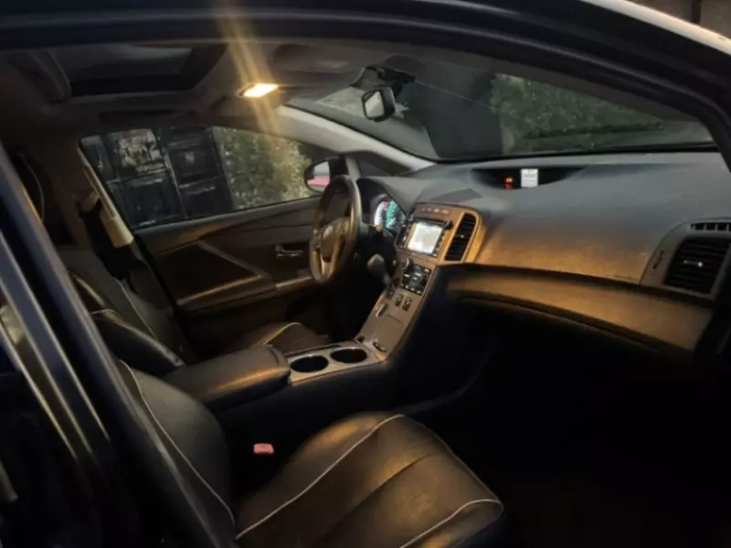 Toyota Venza   - 2013