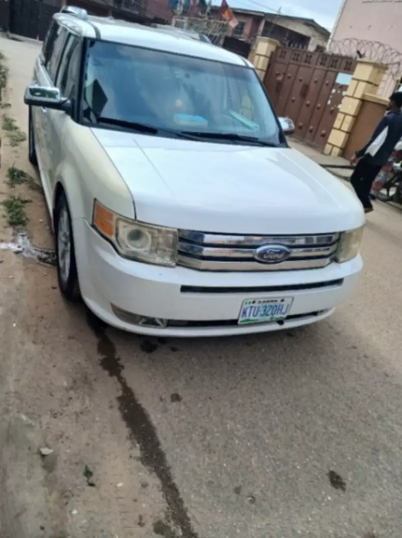 Ford Flex   - 2010