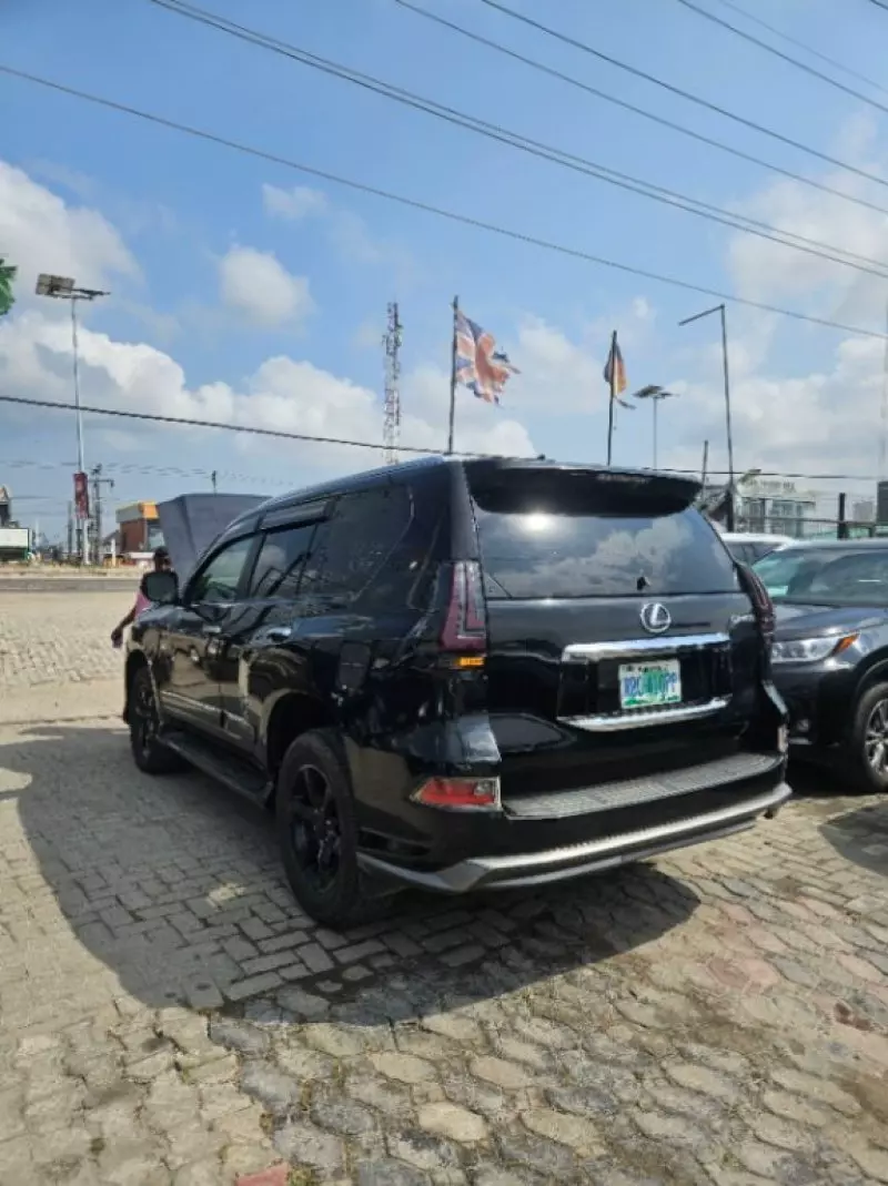 Lexus GX   - 2012