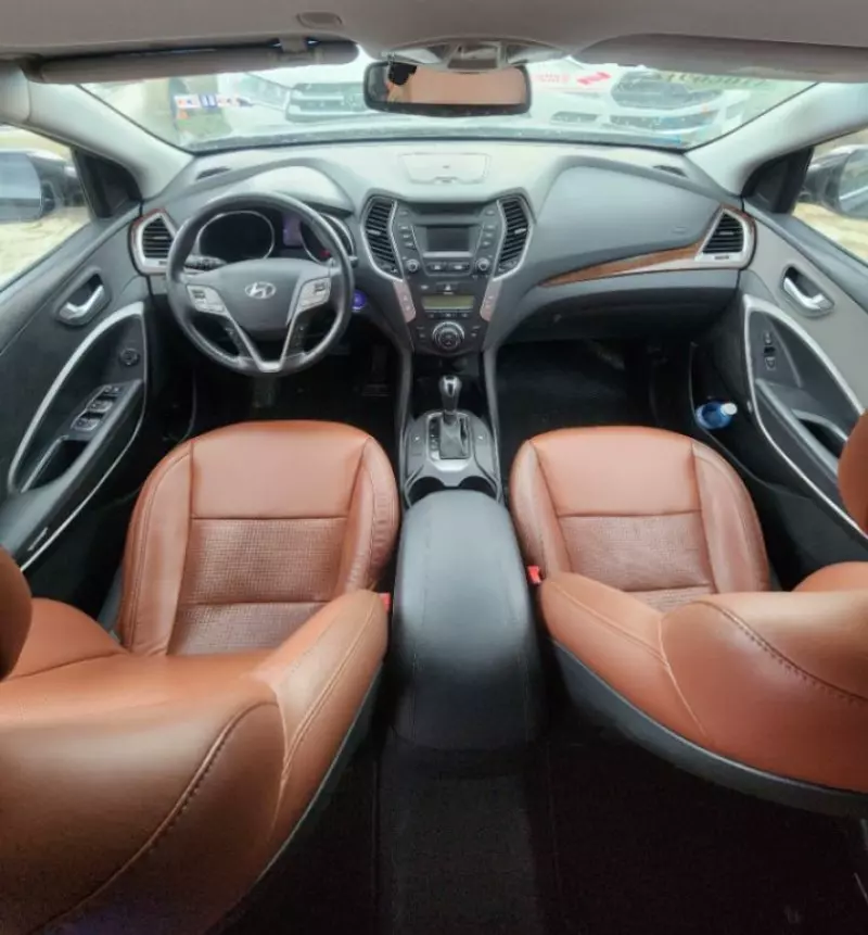 Hyundai Santa FE   - 2014
