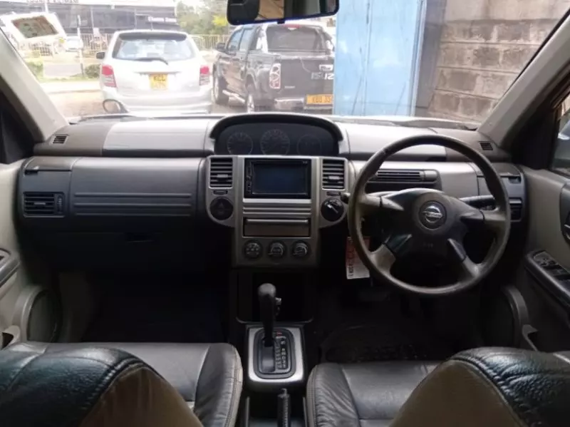 Nissan X-Trail   - 2006