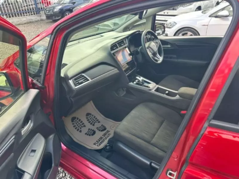 Honda Fit shuttle    - 2020