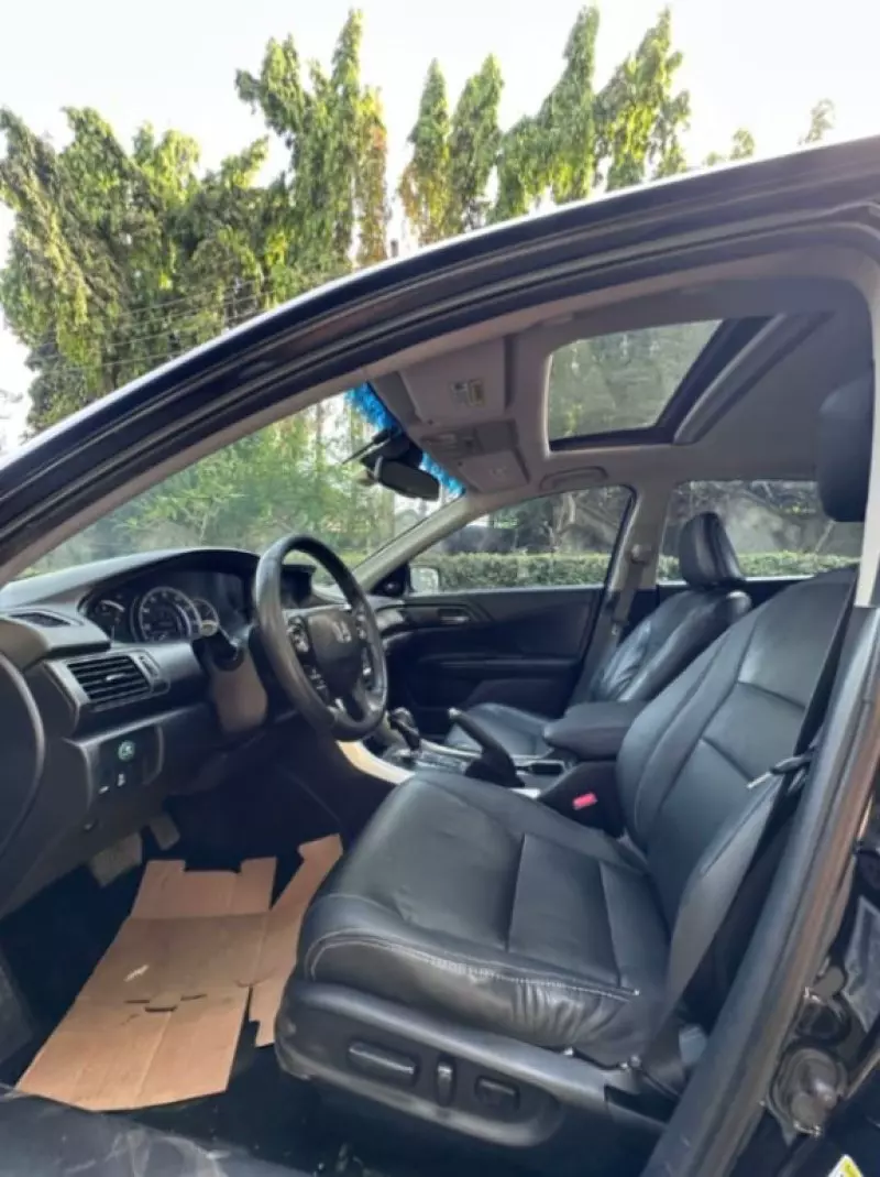 Honda Accord   - 2013