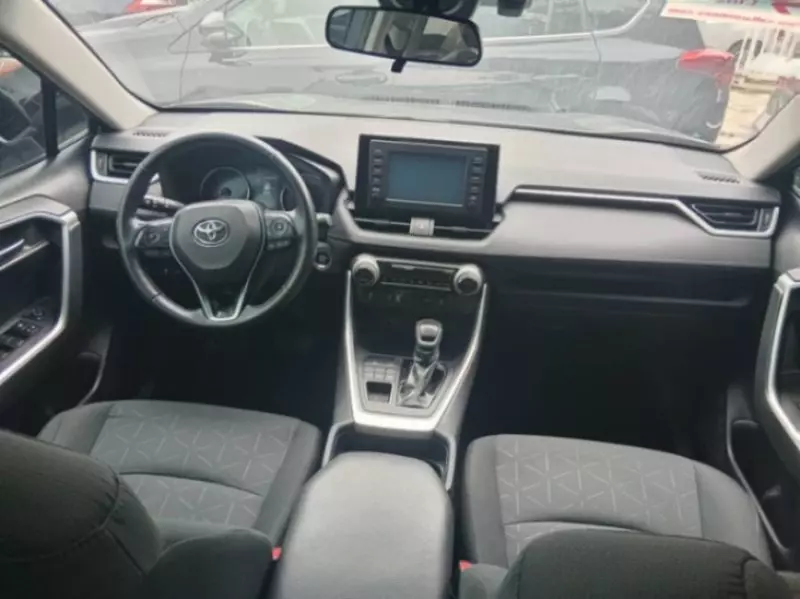 Toyota RAV4   - 2019