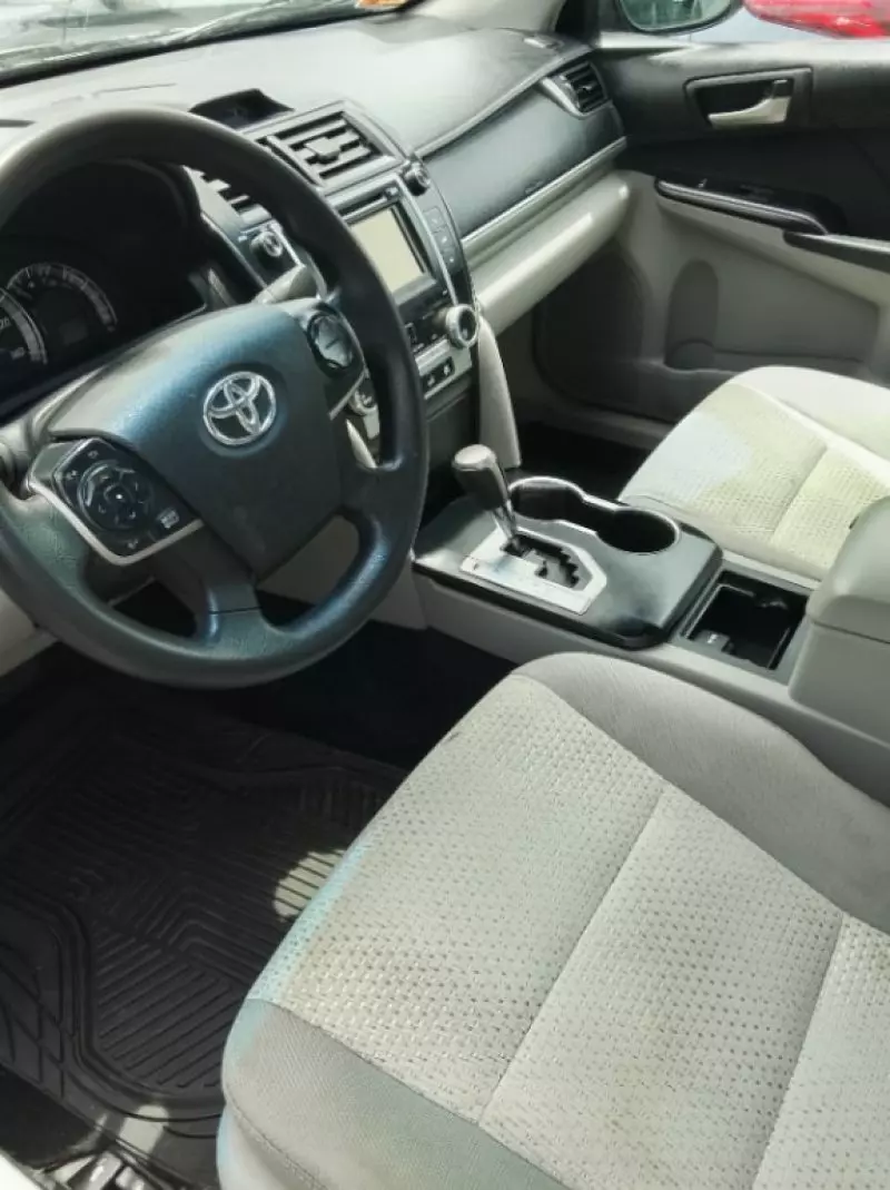 Toyota Camry   - 2012
