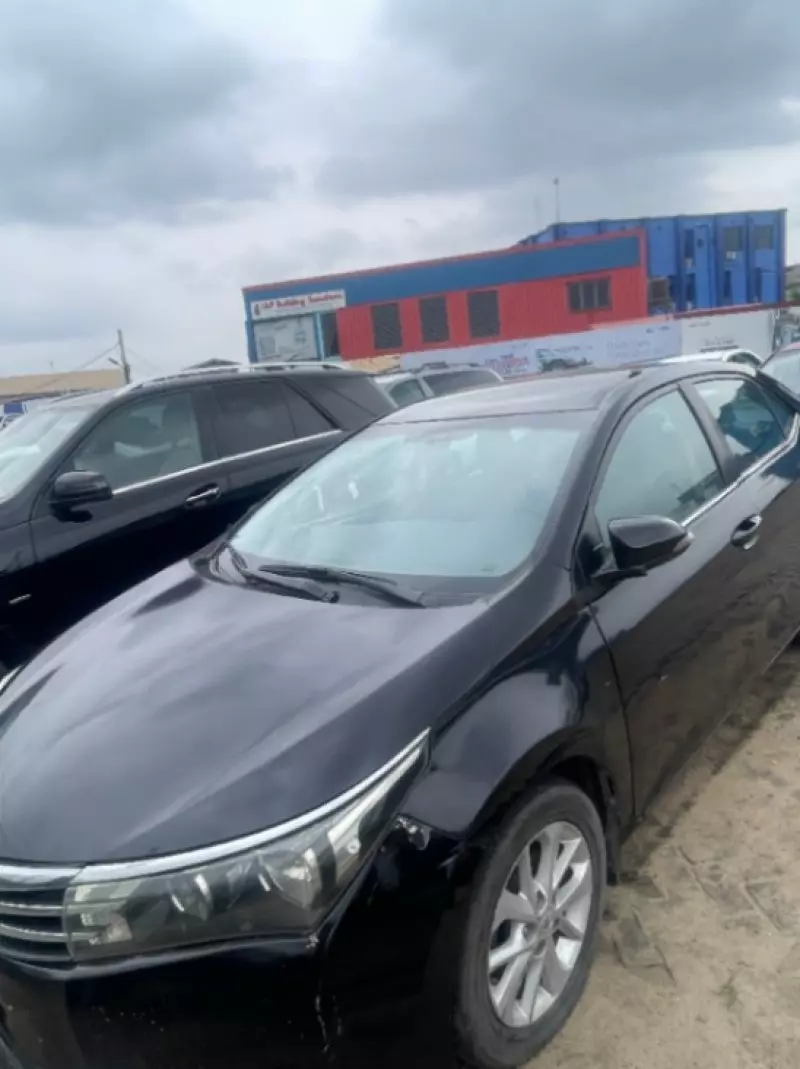 TOYOTA Corolla   - 2016