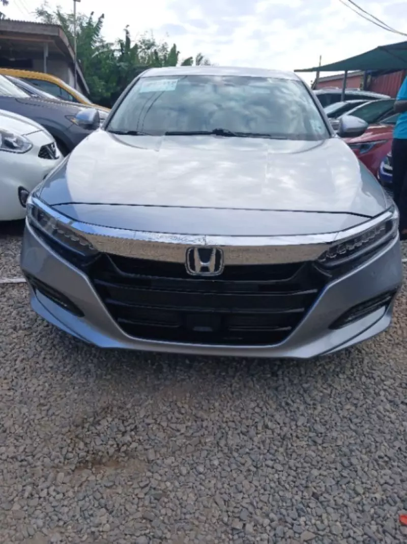 Honda Accord   - 2018
