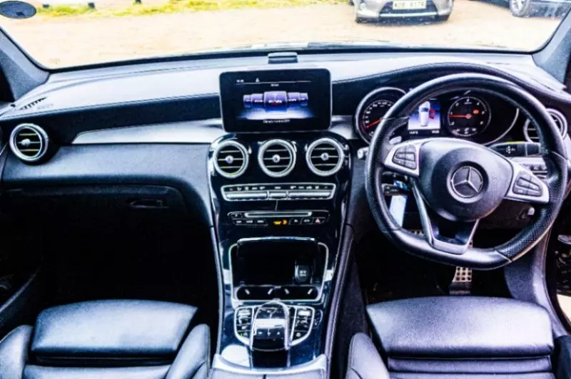 Mercedes-Benz GLC 220   - 2018