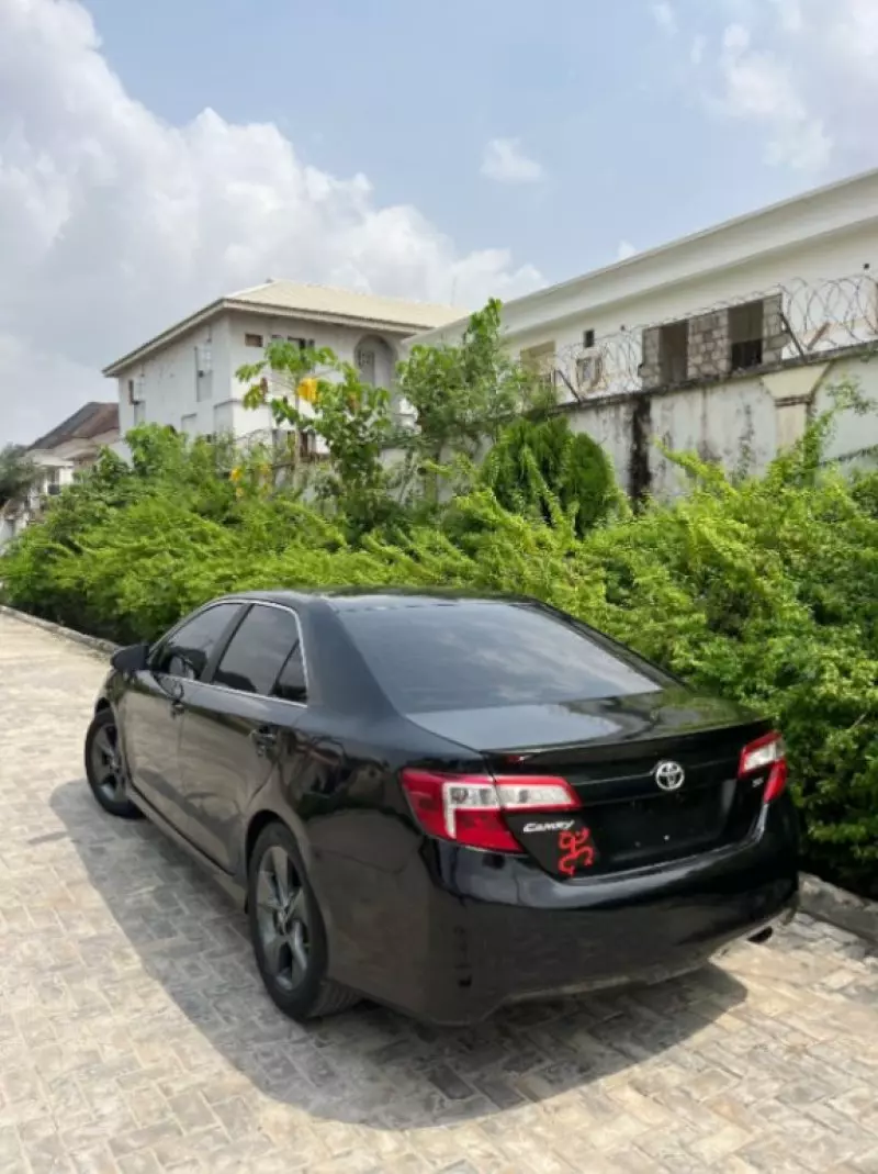Toyota Camry   - 2007
