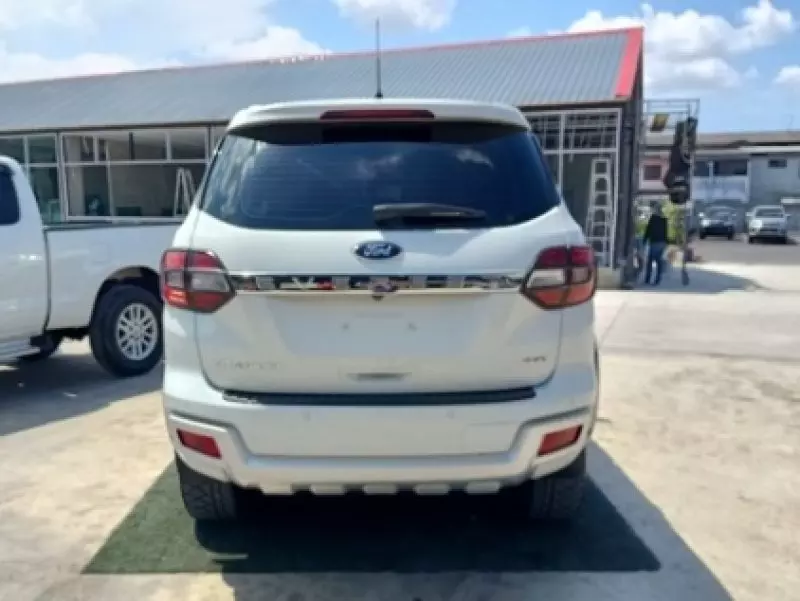Ford Everest   - 2016