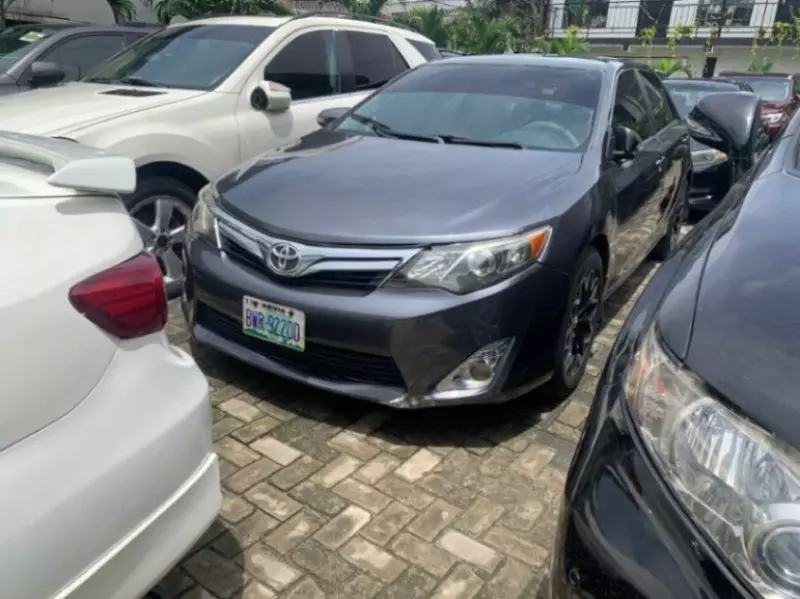 TOYOTA Camry   - 2012