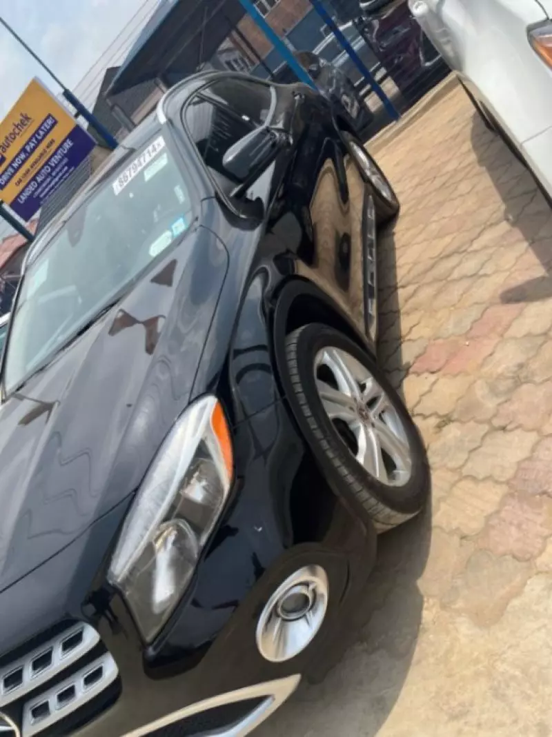 Mercedes-Benz GLA-Class   - 2018