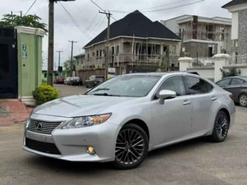 Lexus ES 350   - 2013