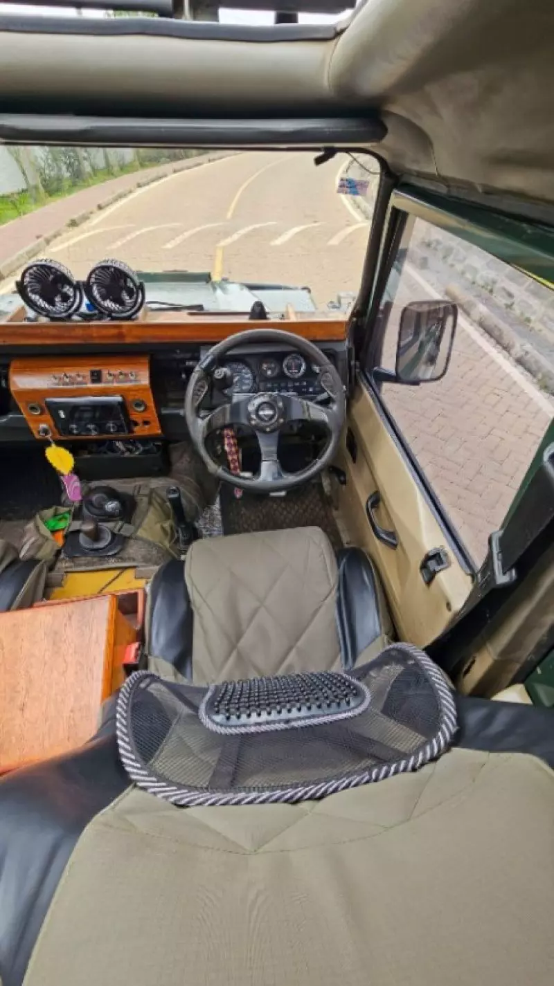 Land Rover Defender   - 1988