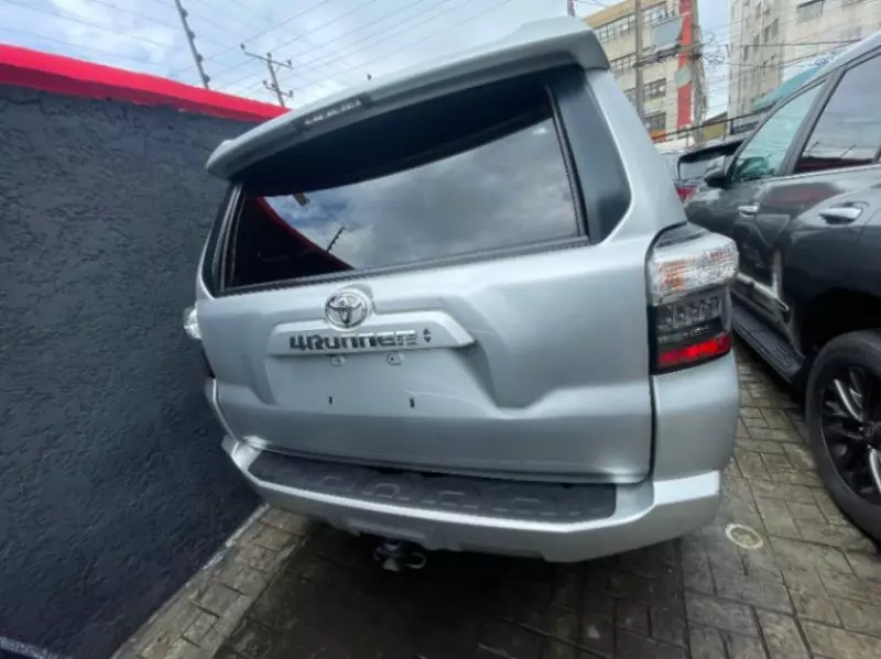 TOYOTA 4Runner - 2022