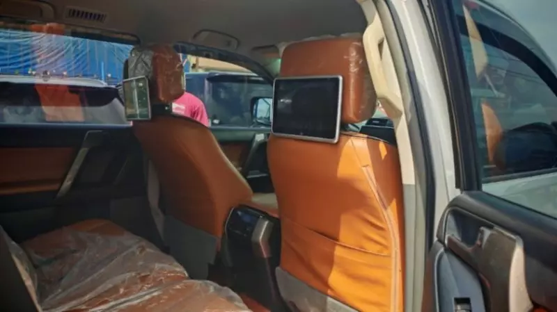 TOYOTA Land Cruiser   - 2011
