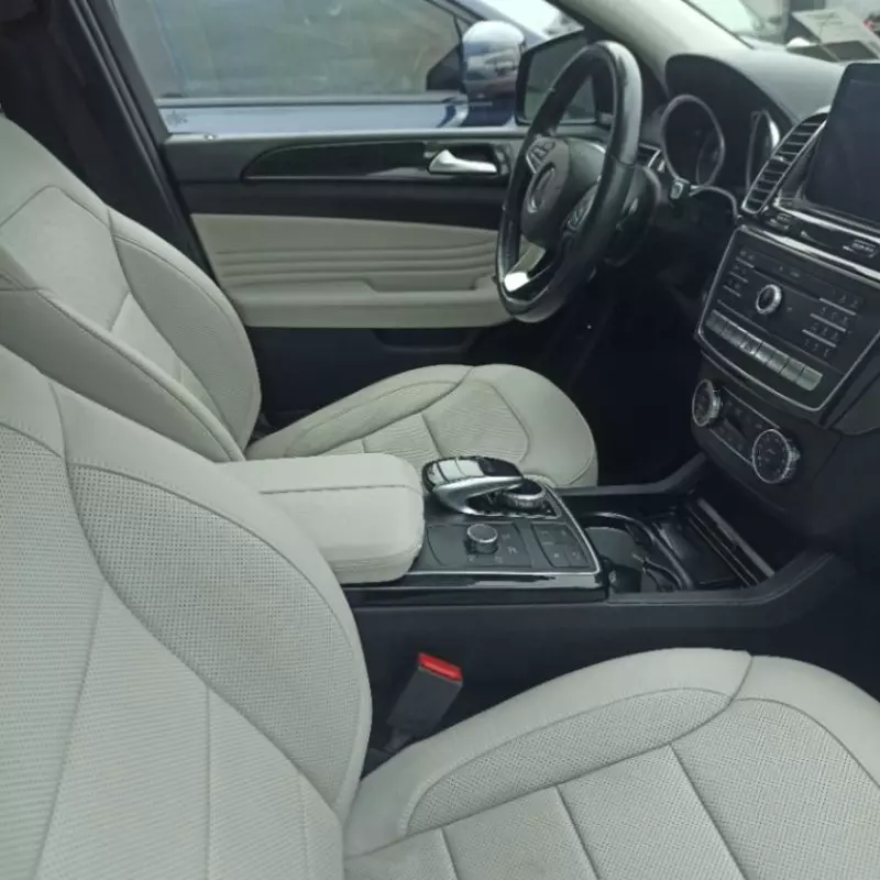 Mercedes-Benz GLE-Class   - 2017