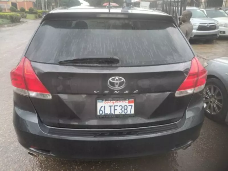 Toyota Venza   - 2010