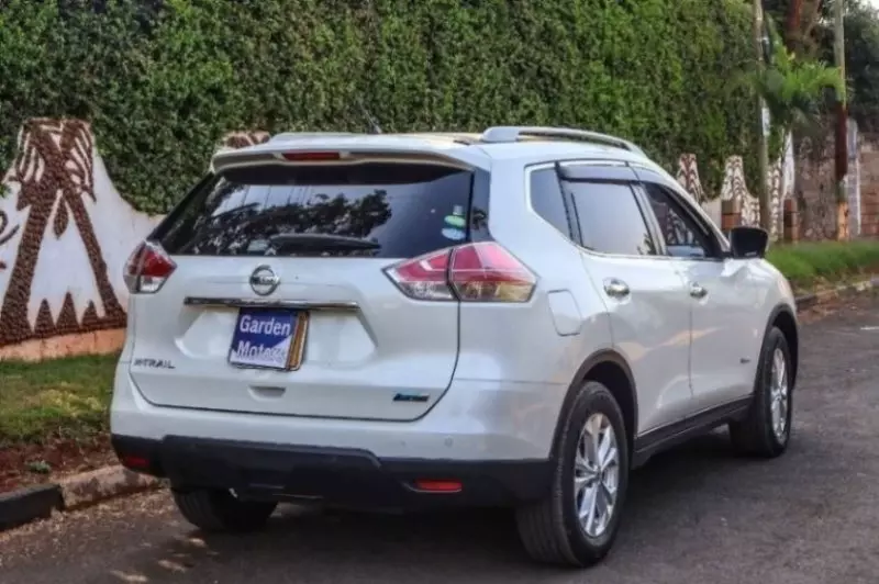 Nissan X-Trail   - 2016