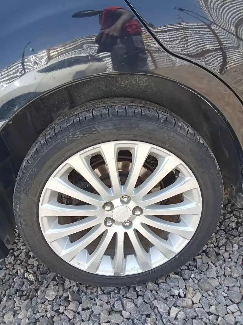 Subaru Legacy   - 2011